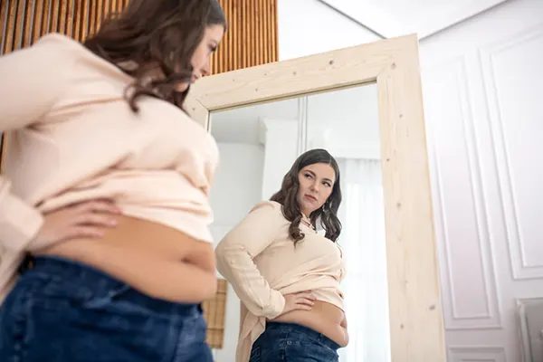 La maternidad transforma no solo la vida cotidiana, sino también la silueta natural. Si después del embarazo sientes que recuperar tu figura parece imposible, existen soluciones médicas seguras y efectivas....